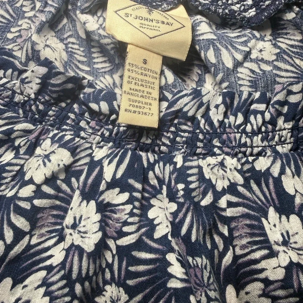 St Johns Bay Navy Floral Smocked Square‎ Neck Puff Sleeve Blouse Top Small NEW